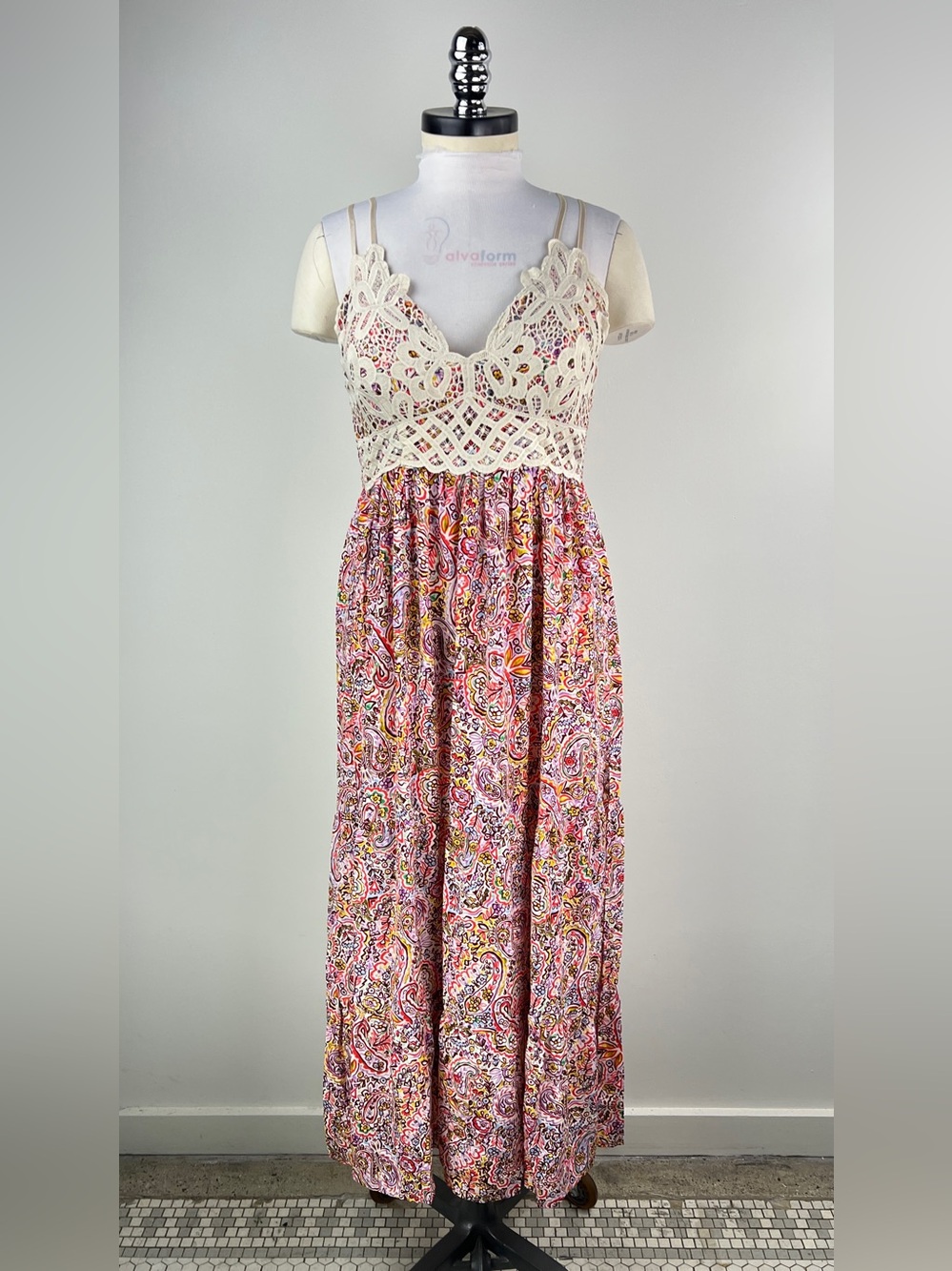 💚 3660. Boho Crochet Appliqué Paisley Maxi Dress in Multi-Pink